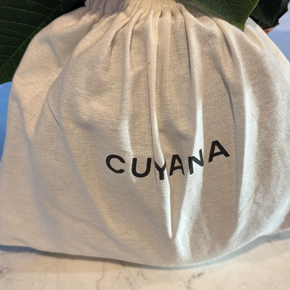 CUYANA ROUND SHOULDER BAG - Picture 2 of 7